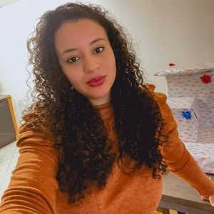 Meet your Posher, Nathalia